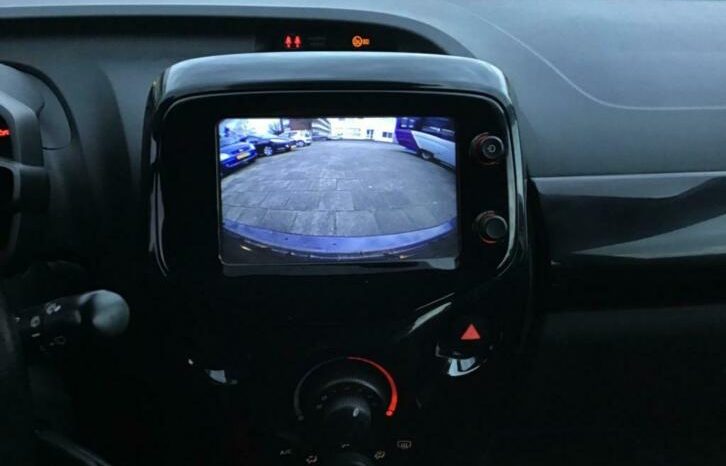 Toyota Aygo 1.0 VVT-i x-play vol