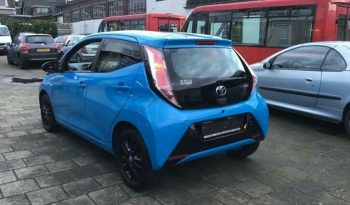 Toyota Aygo 1.0 VVT-i x-play vol