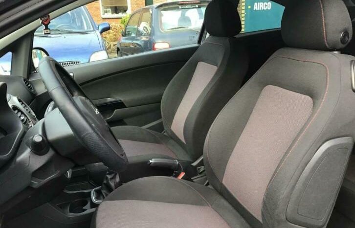 Opel Corsa 1.4-16V Business vol