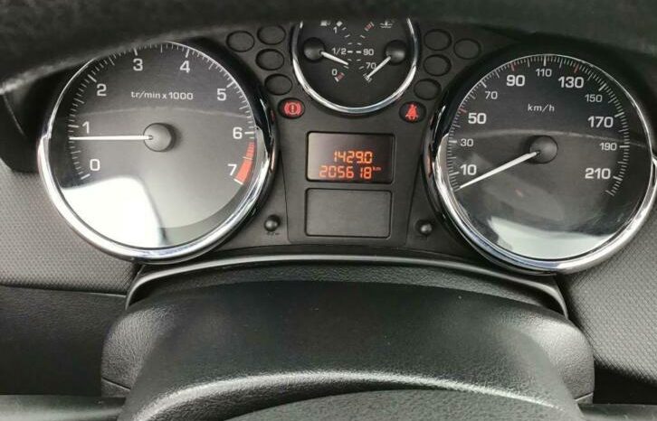 Peugeot 207 CC 1.6 VTi Première vol