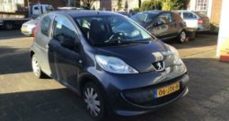 Peugeot 107 1.0-12V XR