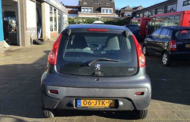 Peugeot 107 1.0-12V XR vol
