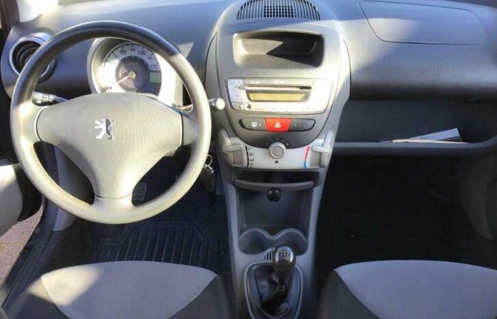 Peugeot 107 1.0-12V XR vol
