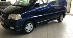 Toyota HiAce 2.5 D-4D KWB