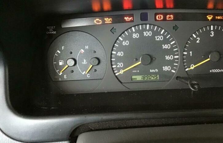 Toyota HiAce 2.5 D-4D KWB vol