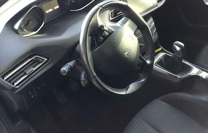 Peugeot 308 1.2 PureT.Blue L. Ex vol