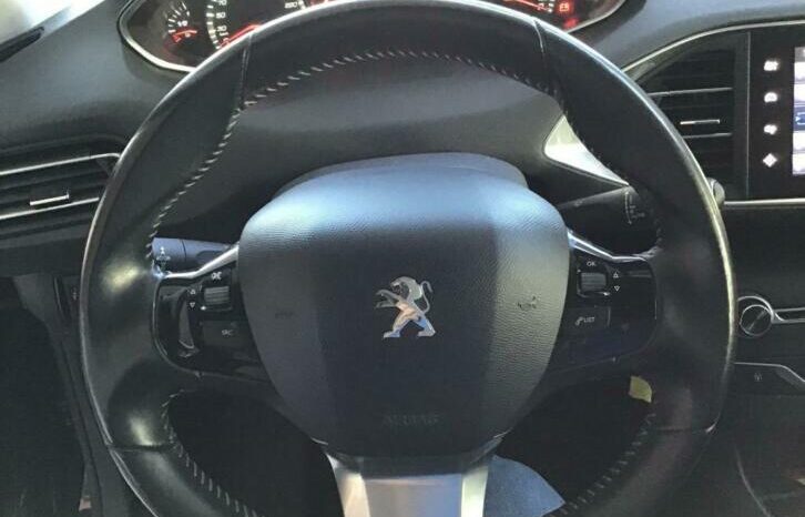 Peugeot 308 1.2 PureT.Blue L. Ex vol