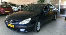 Peugeot 607 2.2-16V