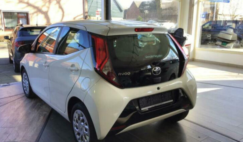 Toyota Aygo 1.0 VVT-i x-play ltd vol